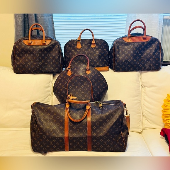 MY LIVE SHOW NOTIFICATION  LIKE THIS  IF YOU WANT TO GET NOTIFIED WHEN I GO LIVE - Picture 2 of 16